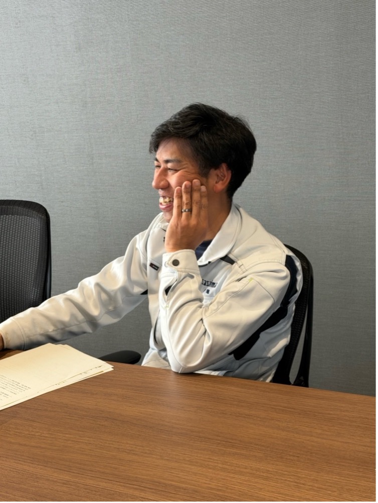 楽しそうに話をする伊藤さん