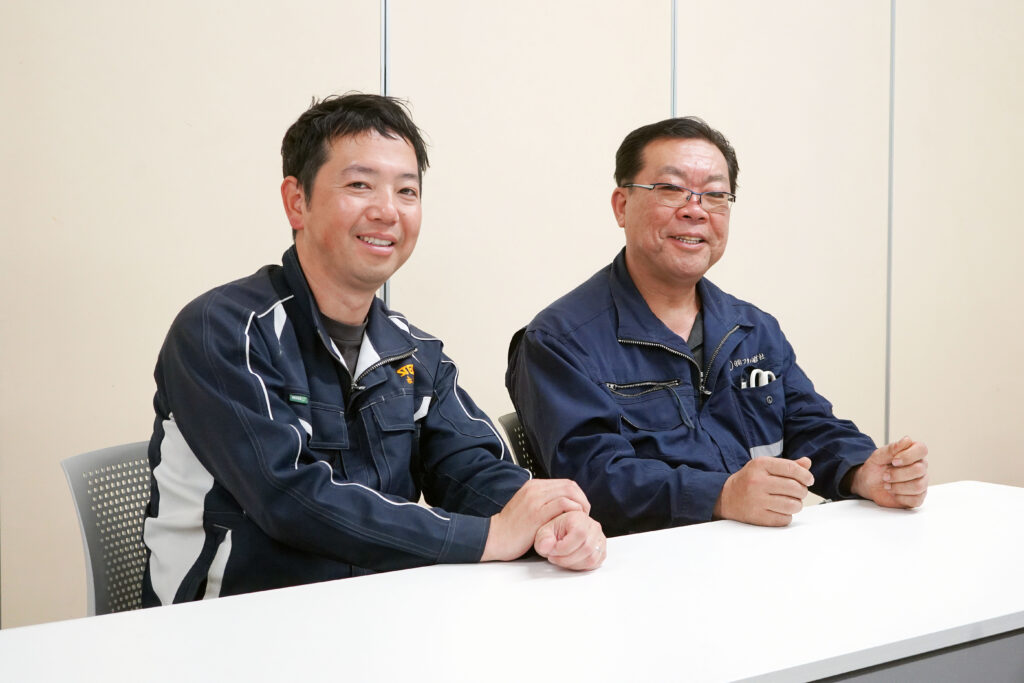 株式会社エステックの赤松寛治さん、株式会社フタバ電業社の菊池文男さん