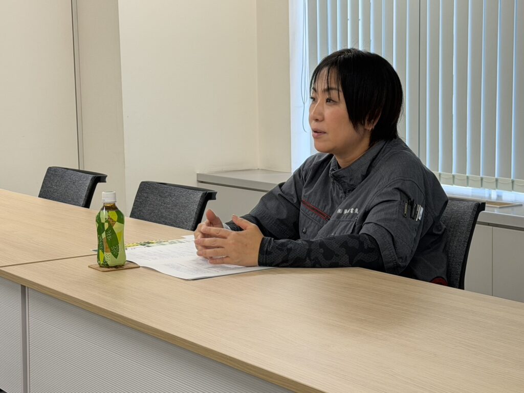 過去を振り返りながらお話しする神田さん